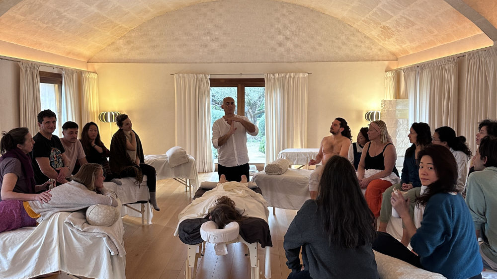 Anu teaching Psychsomatic bodywork